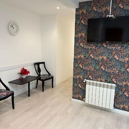 Hostal Flat55Мадрид Екстер'єр фото