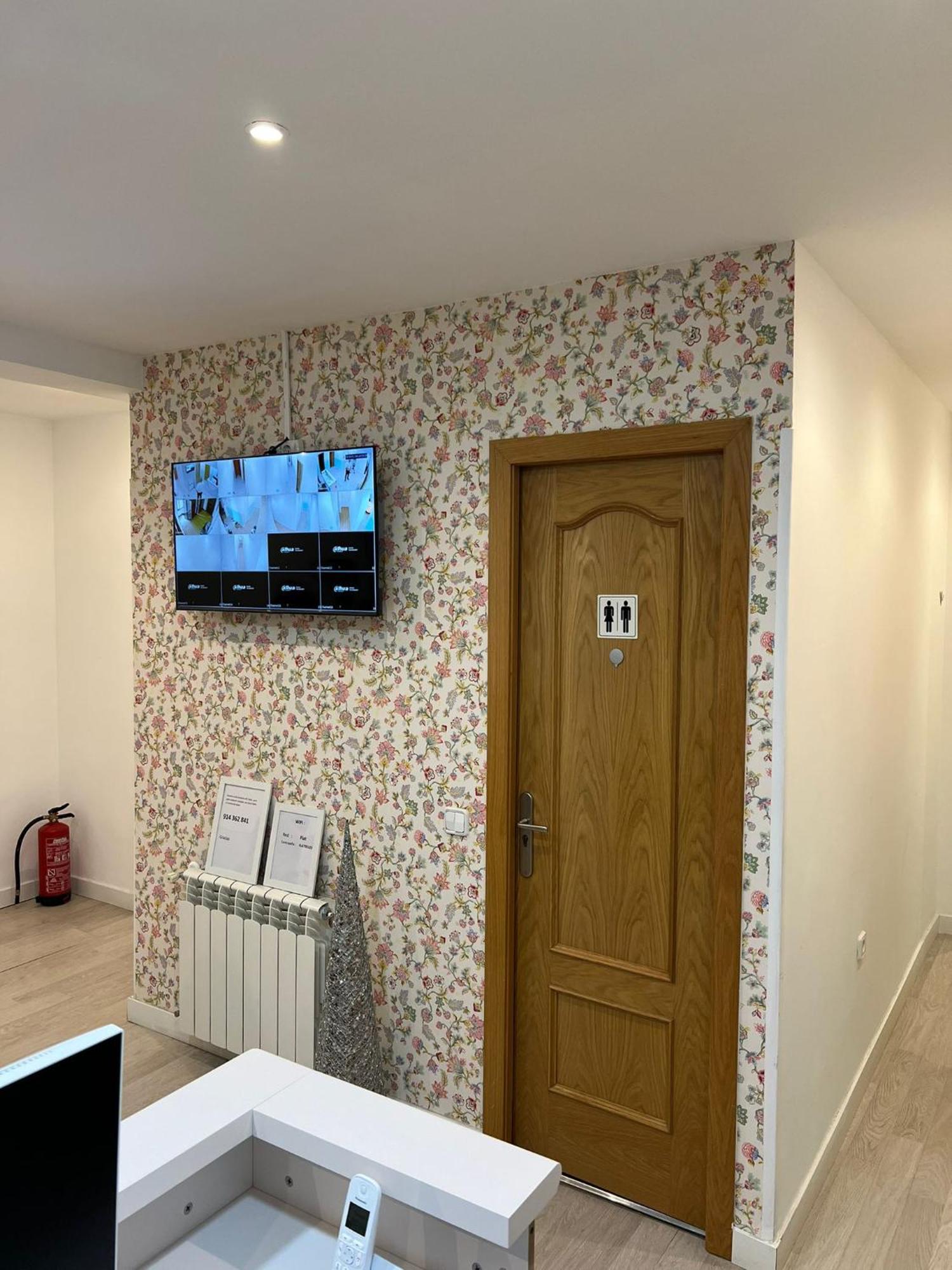 Hostal Flat55Мадрид Екстер'єр фото