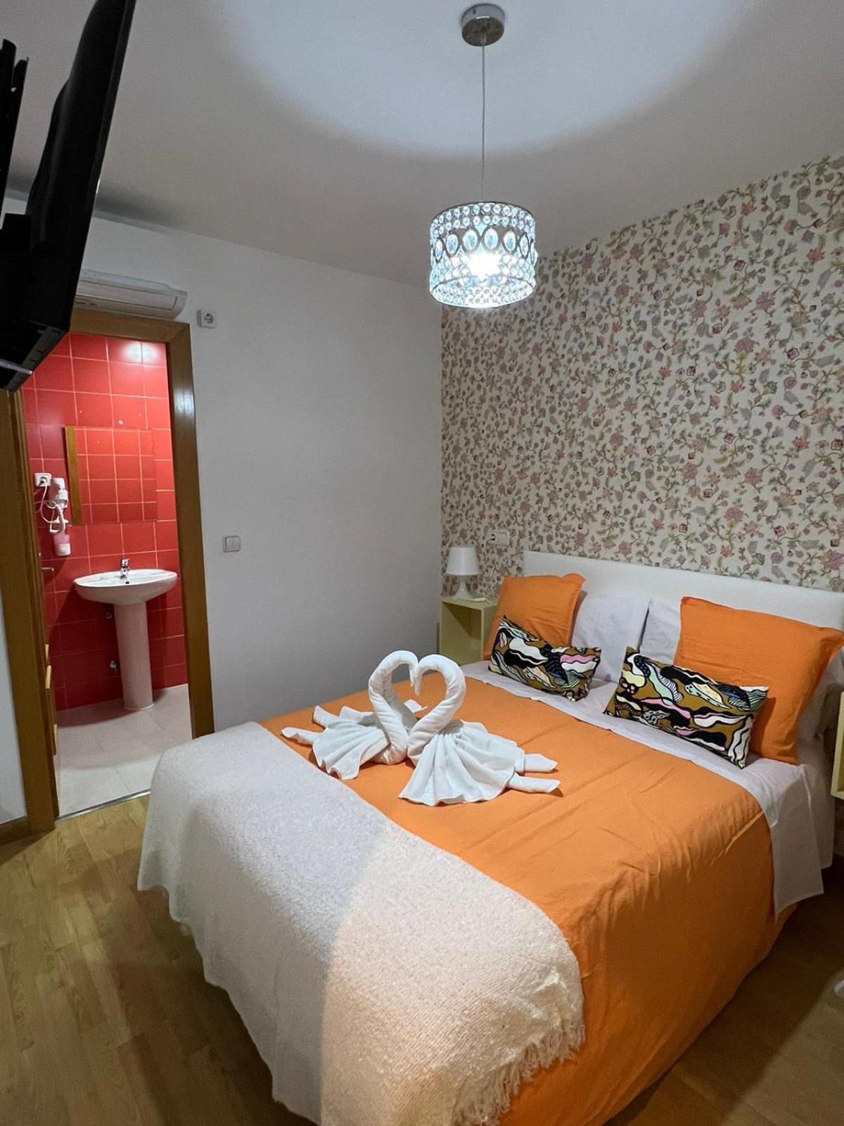 Hostal Flat55Мадрид Екстер'єр фото