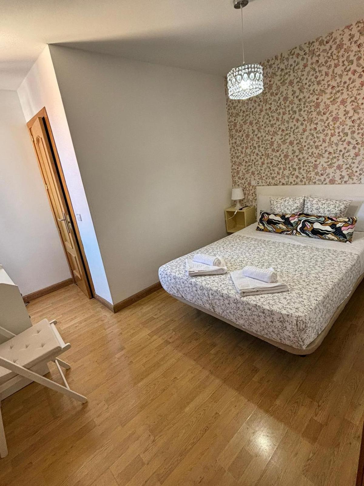 Hostal Flat55Мадрид Екстер'єр фото